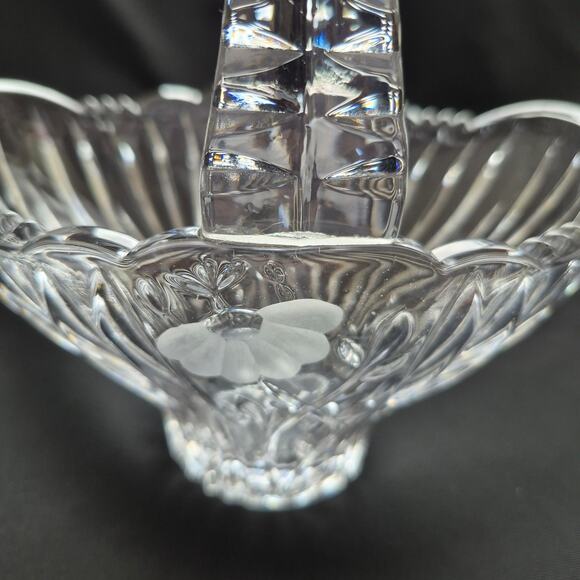 Princess House Romance Collection Crystal Clear Basket w Frosted Etched Flowers - Picture 5 of 15